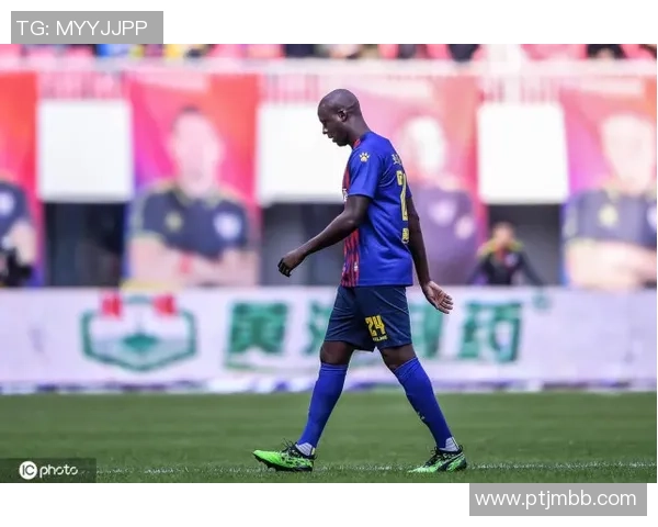 30岁足球明星的职业生涯与成就探讨及其对未来的影响分析 30岁足球明星的职业生涯与成就探讨及其对未来的影响分析