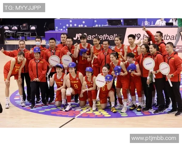 上海篮球队在世界杯预选赛中以59分稳居积分榜首位展现强劲实力 上海篮球队在世界杯预选赛中以59分稳居积分榜首位展现强劲实力