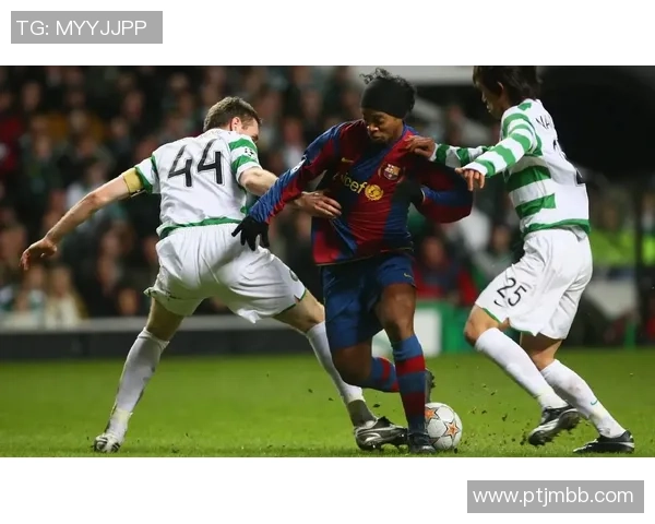 足球明星服役精彩瞬间合集下载分享尽享球场传奇与荣耀 足球明星服役精彩瞬间合集下载分享尽享球场传奇与荣耀