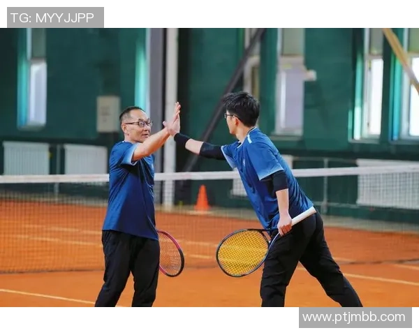 南京网球队在杯赛中的灵活战术与团队协作展现出强大竞争力