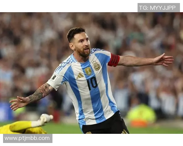 梅西足球之路的辉煌瞬间与经典图片回顾 梅西足球之路的辉煌瞬间与经典图片回顾