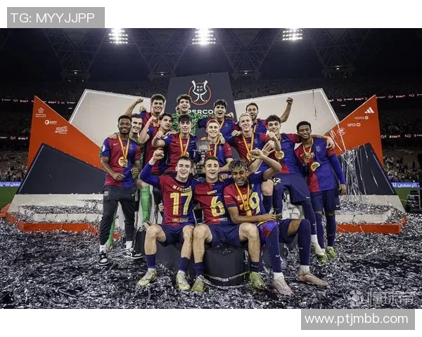 足球明星的胜利姿势大揭秘展现他们的独特庆祝方式与激情瞬间 足球明星的胜利姿势大揭秘展现他们的独特庆祝方式与激情瞬间